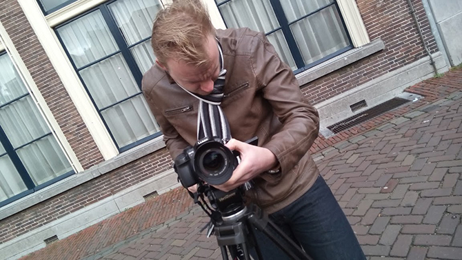 Ready, set, action! Voor de nerds: we filmen altijd met een Panasonic DMC-GH3, zoals jullie kunnen zien. 