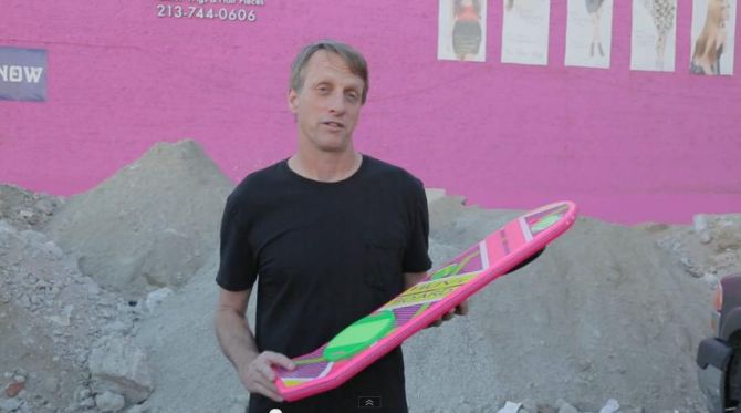 Tony Hawk gaat er ook met de week meer uitzien als een tweedehandsautoverkoper