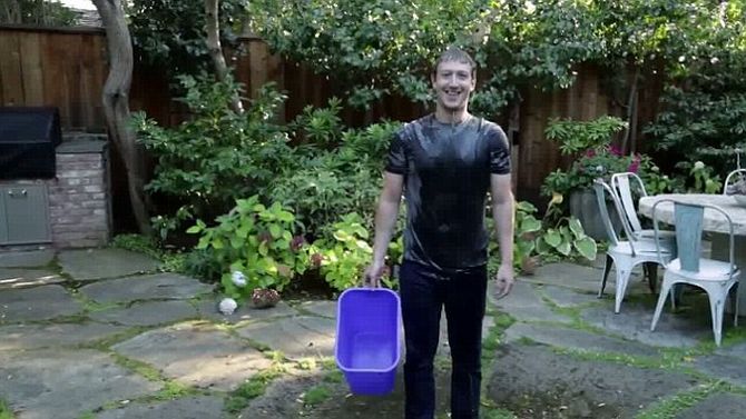 De laatste keer dat The Zuck in zijn broek had geplast moet hij ook van zijn moeder buiten staan.